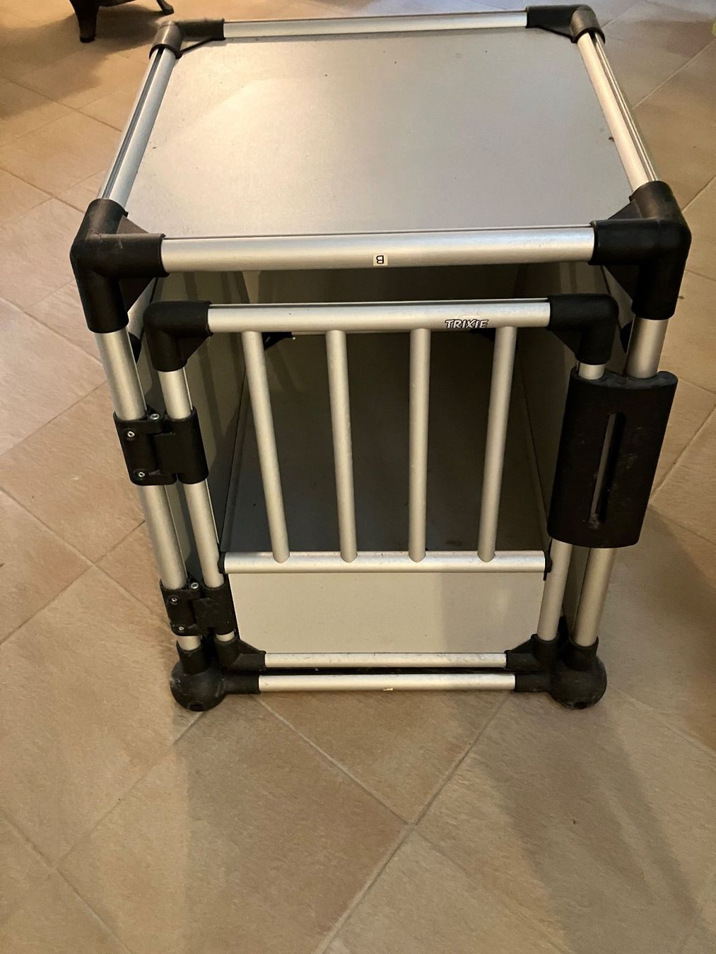 Käfige, Transport & Sicherheit: Hundebox Trixie – Gebraucht aus Bättwil von Profi44