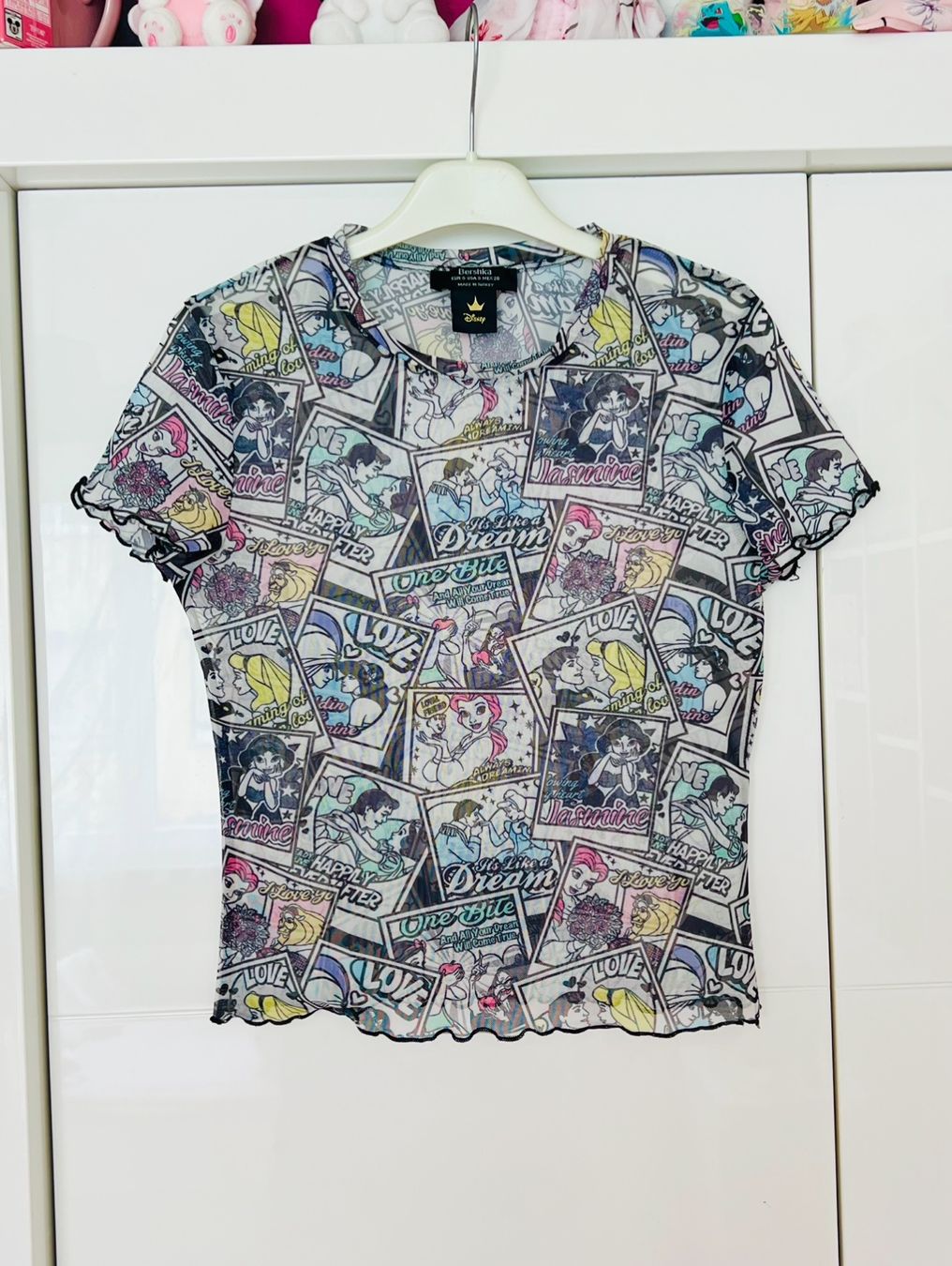 Bershka T-shirt: Disney T-shirt – Nuovo (secondo la descrizione) da Tagelswangen venduto da fireiceprincess