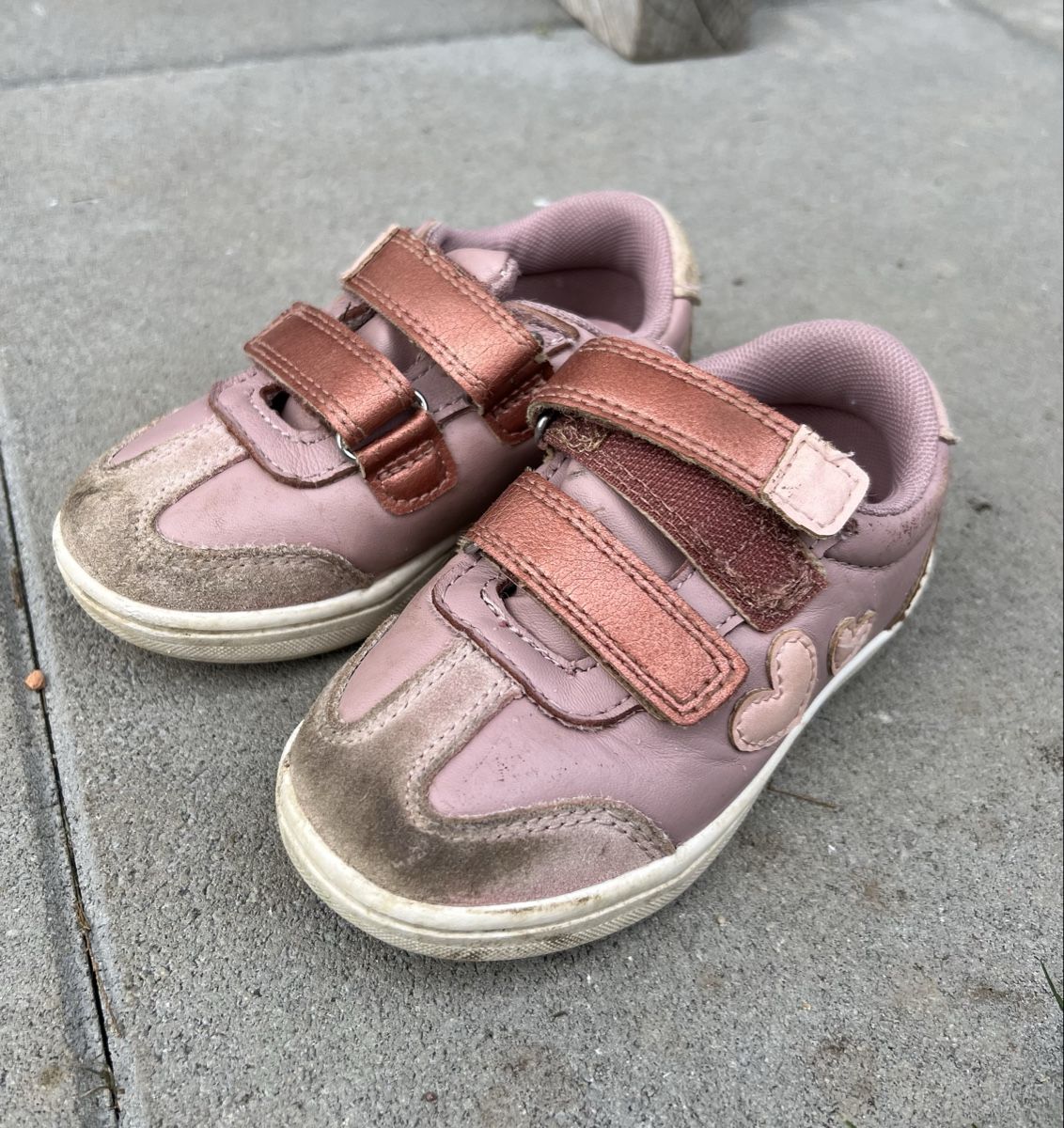 Scarpe per ragazze: Schuhpaket Gr. 25 – Usato da Lützelflüh-Goldb venduto da F1tom 1