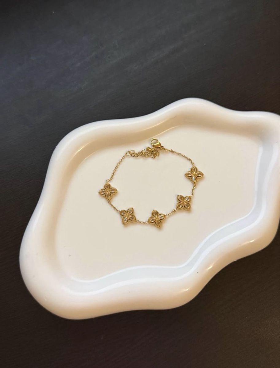 Armbänder & -reifen: Bracelet  – Neu und originalverpackt aus Sion von mor_t8ns
