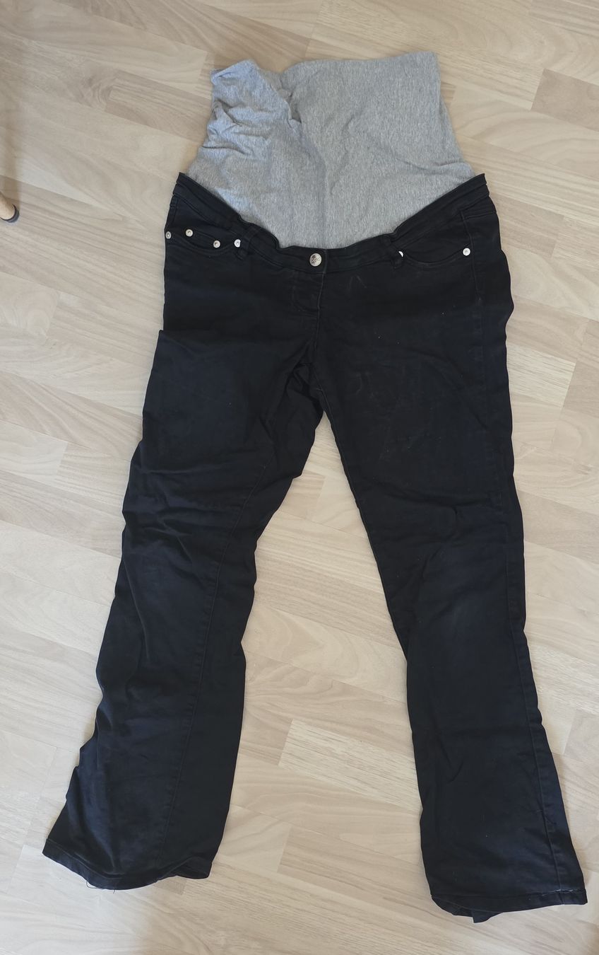 Lots de vêtements: 8 Paar Schwangerschaftshosen – D'occasion à Suhr par Design_by_Debi 5