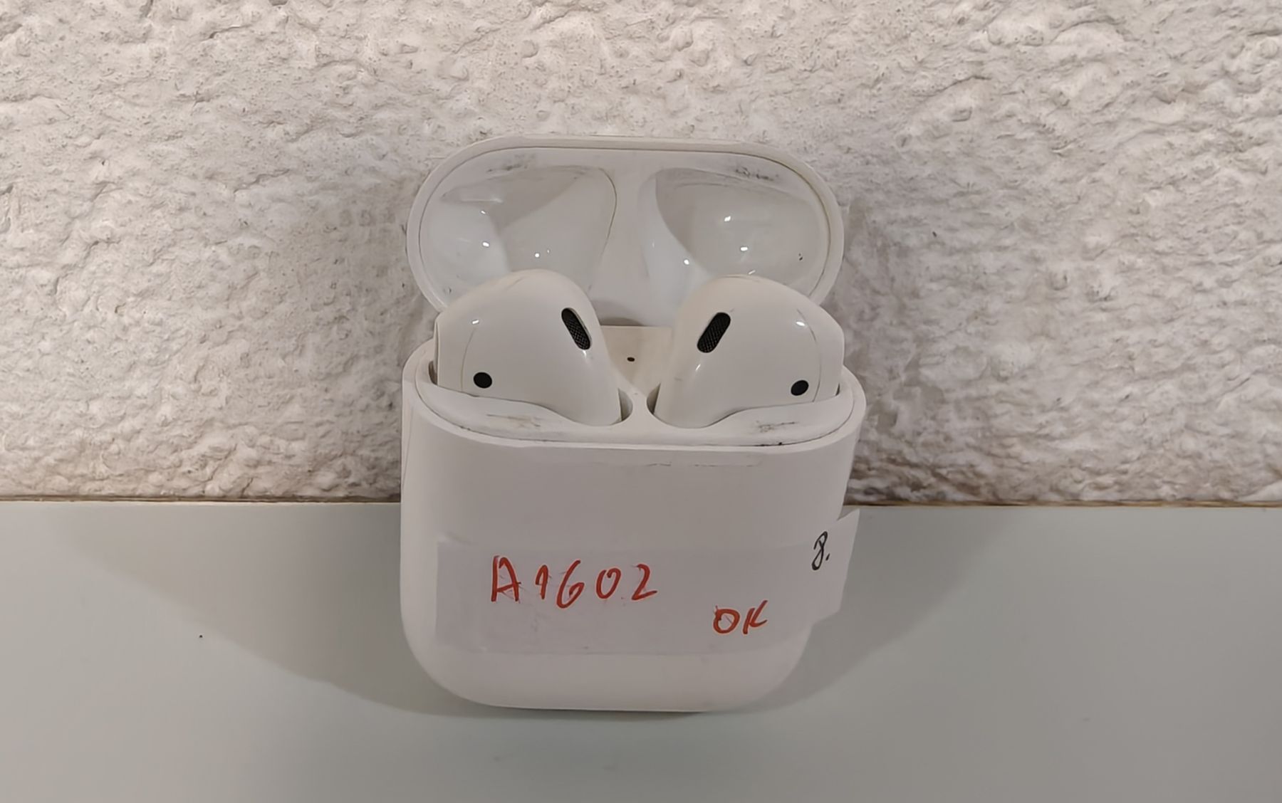 Cuffie: Apple AirPods 2. Generation – Usato da Ehrendingen venduto da Rocky985 1