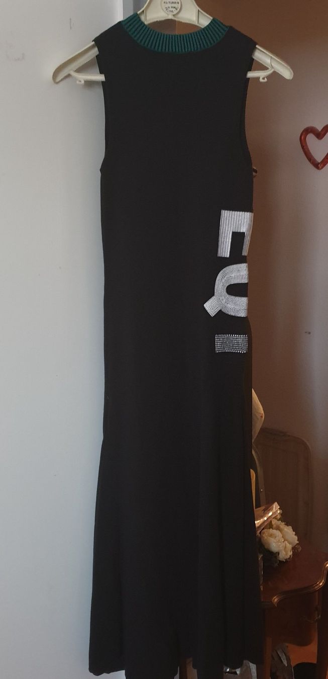Adidas Vestiti: Adidas tolles Kleid Gr. S – Nuovo (secondo la descrizione) da Frenkendorf venduto da Moon111