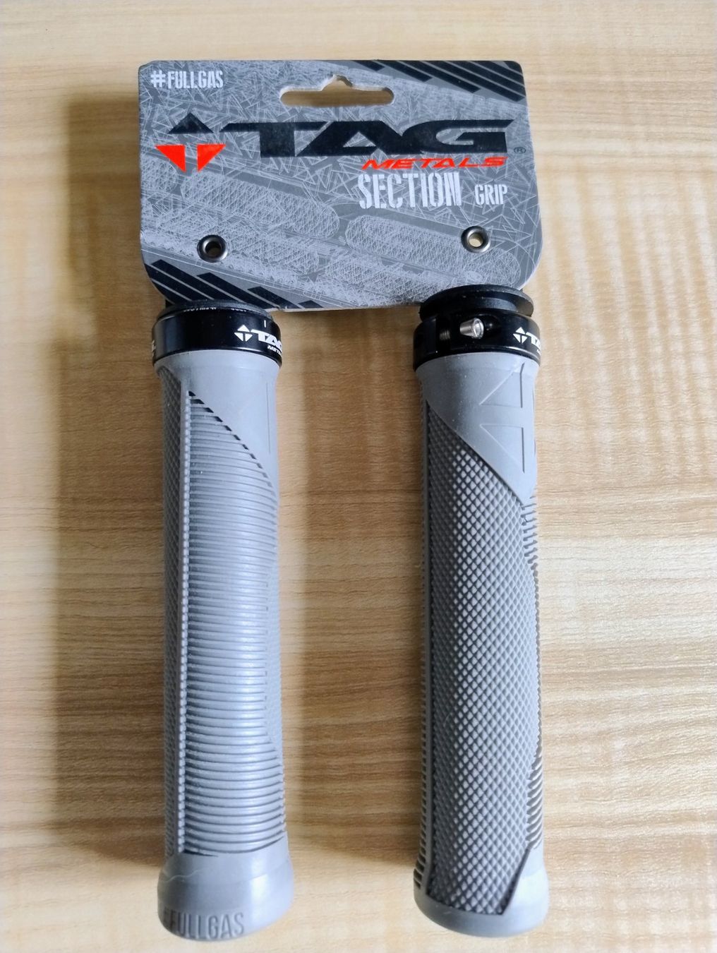 Rockshox Pièces détachées: TAG Metals MTB T1 Section Lenkergriffe – Neuf avec emballage d'origine à Beckenried par SCHEMA79