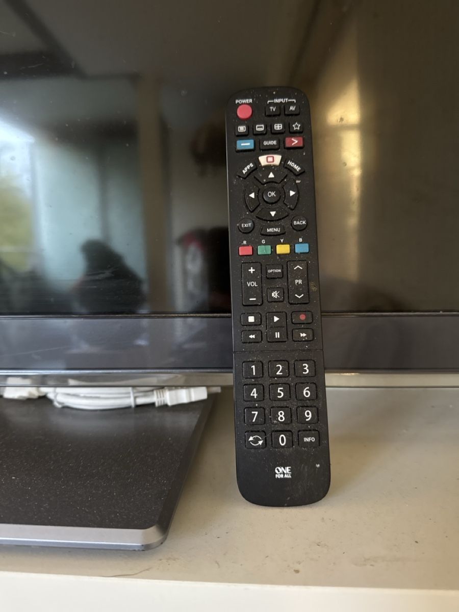 Appareils TV: TV Panasonic  – D'occasion à Neuenegg par die_6qmf 1