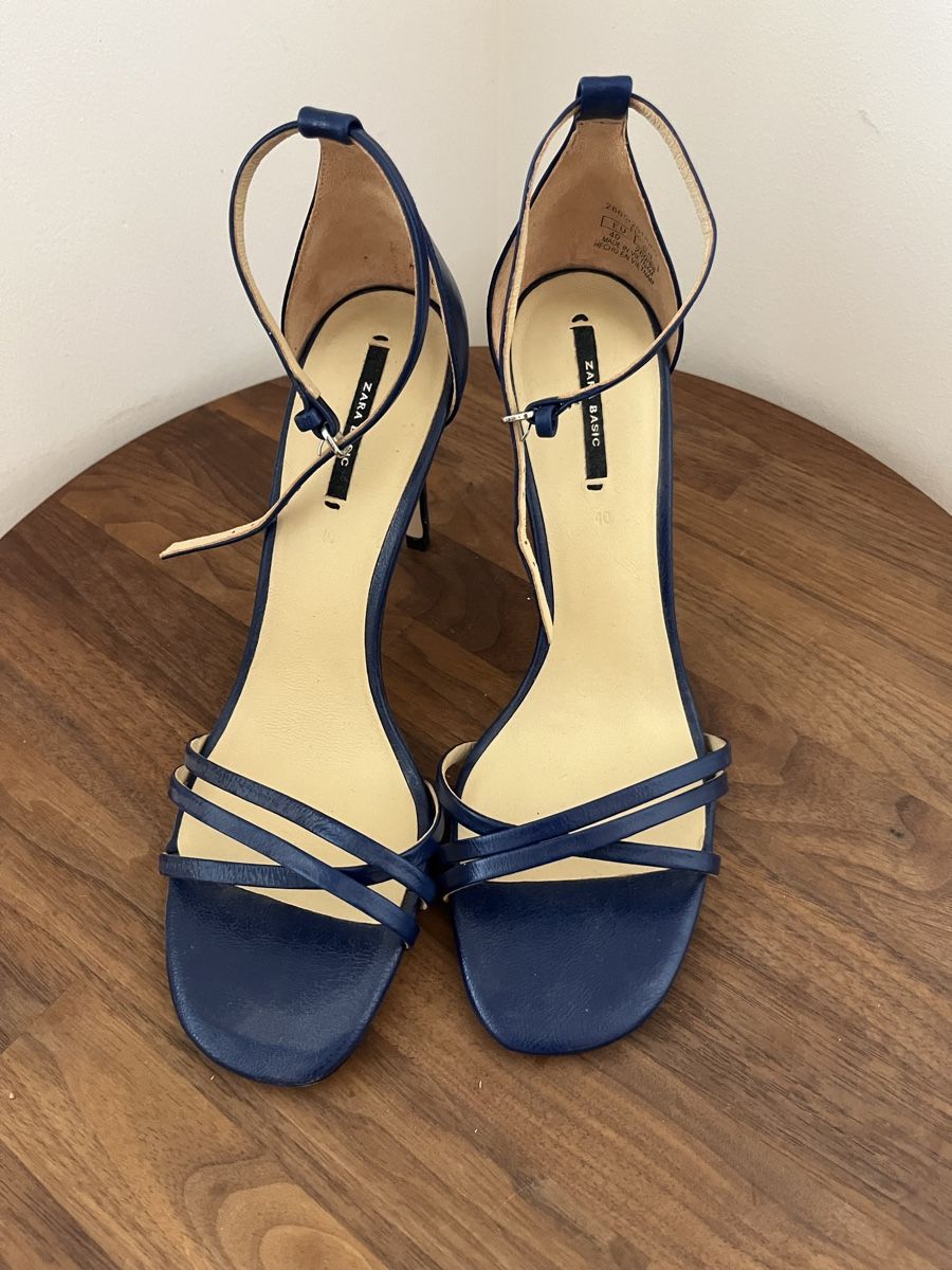 Zara Scarpe da donna: Zara Basic Sandaletten, Gr. 40, Dunkelblau – Nuovo (secondo la descrizione) da Zürich venduto da LemonadeZH
