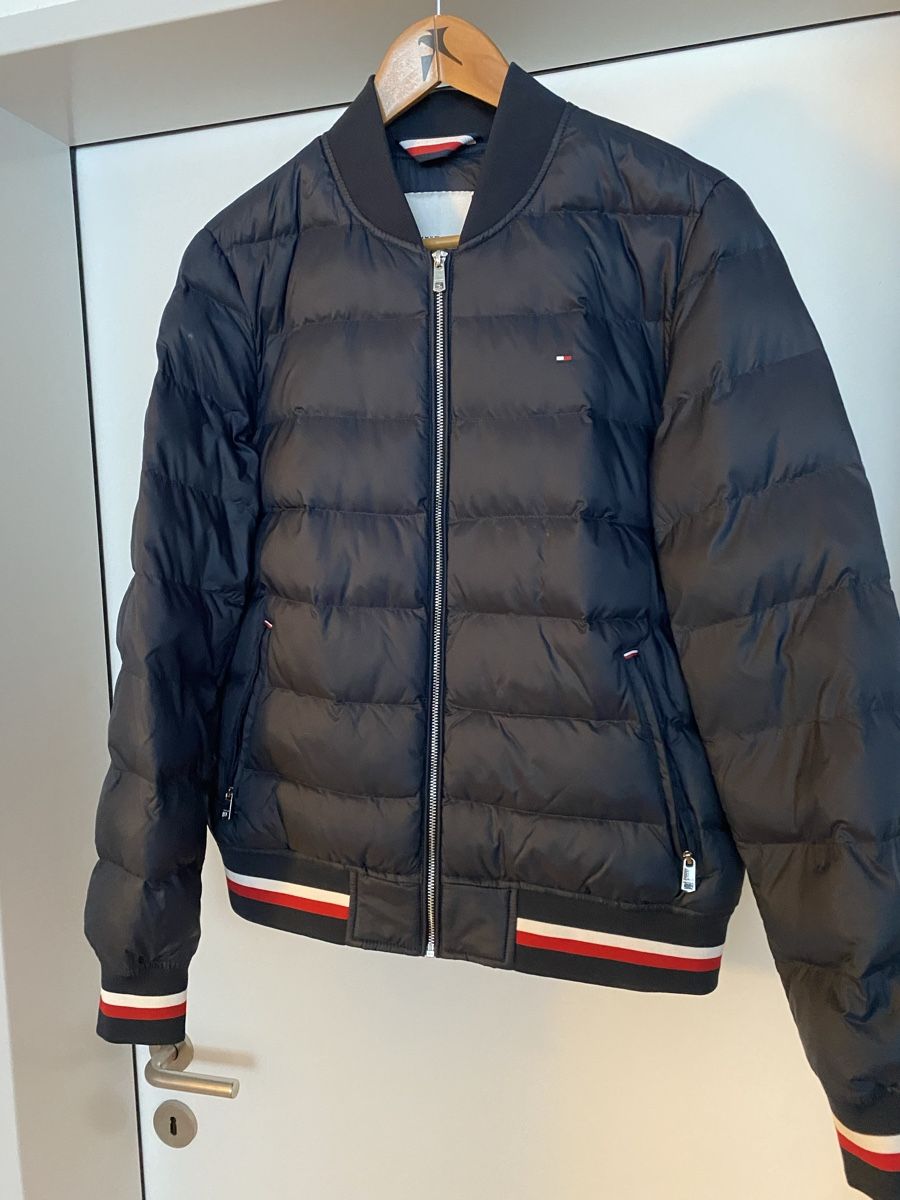 Tommy Hilfiger Jacken: TOMMY HILFIGER JACKE – Gebraucht aus Ennetbaden von kloter6