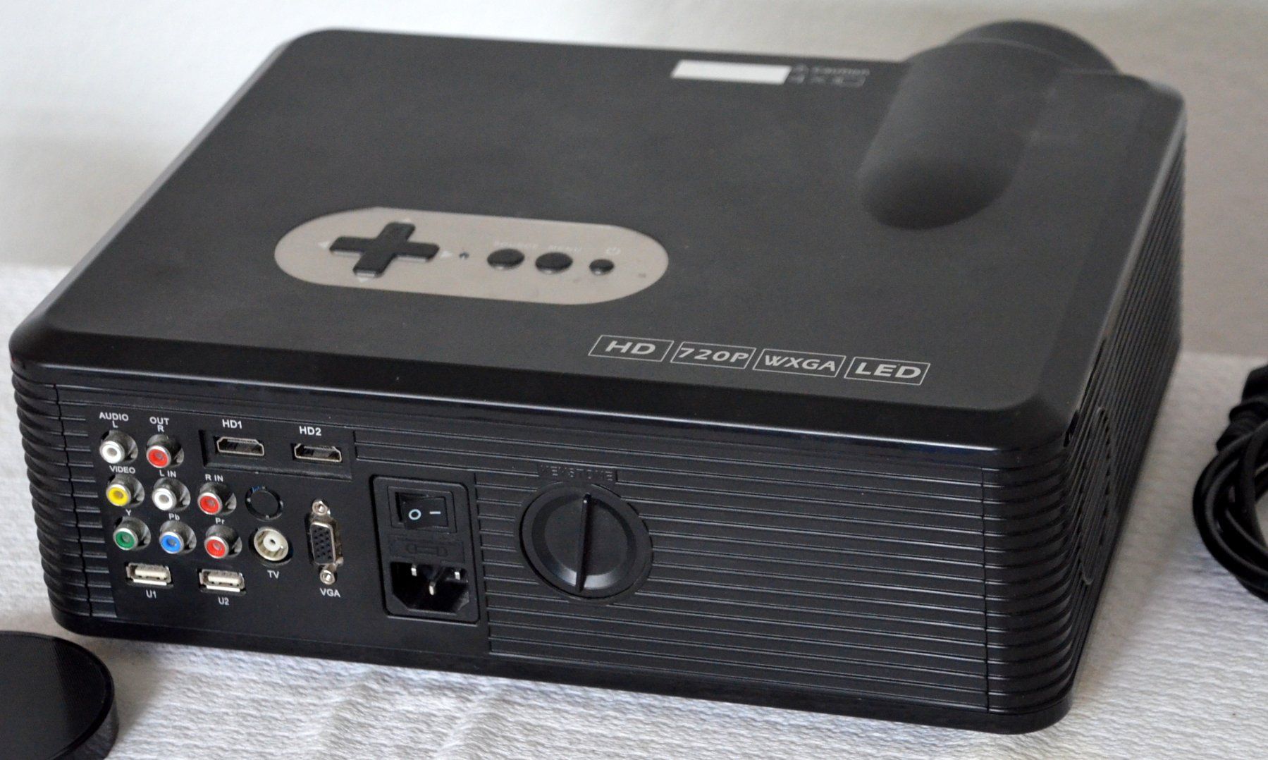 Home Cinema: LED Projektor / projecteur CL720D HDMI – Usato da Collonges venduto da arashee 3