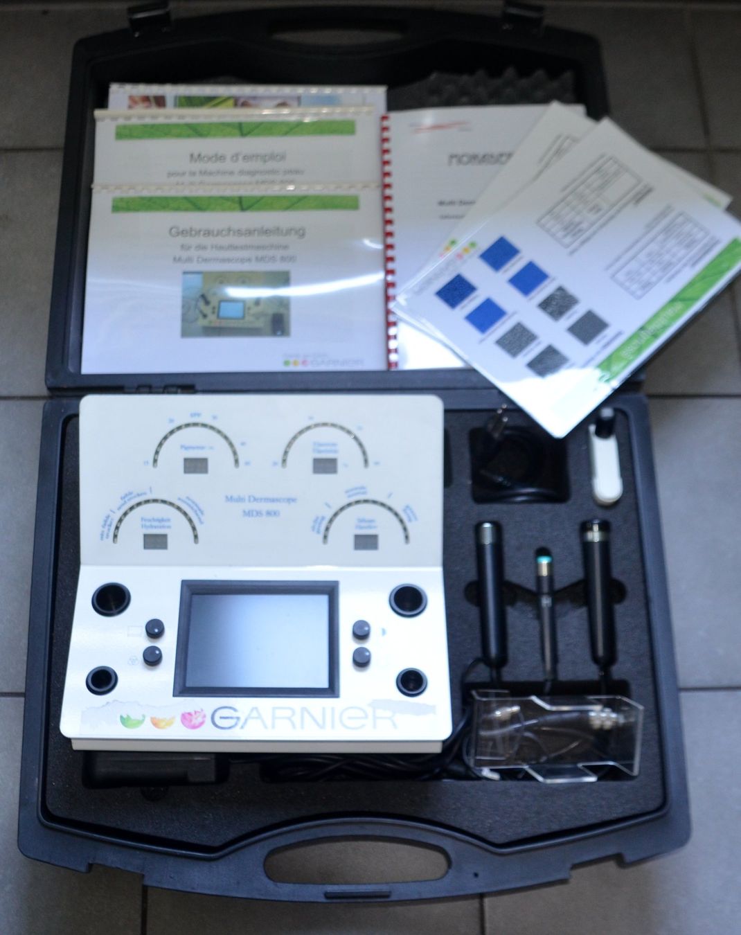 Attrezzature mediche: Multi Dermascope MDS 800 Garnier – Usato da Collonges venduto da Auganien