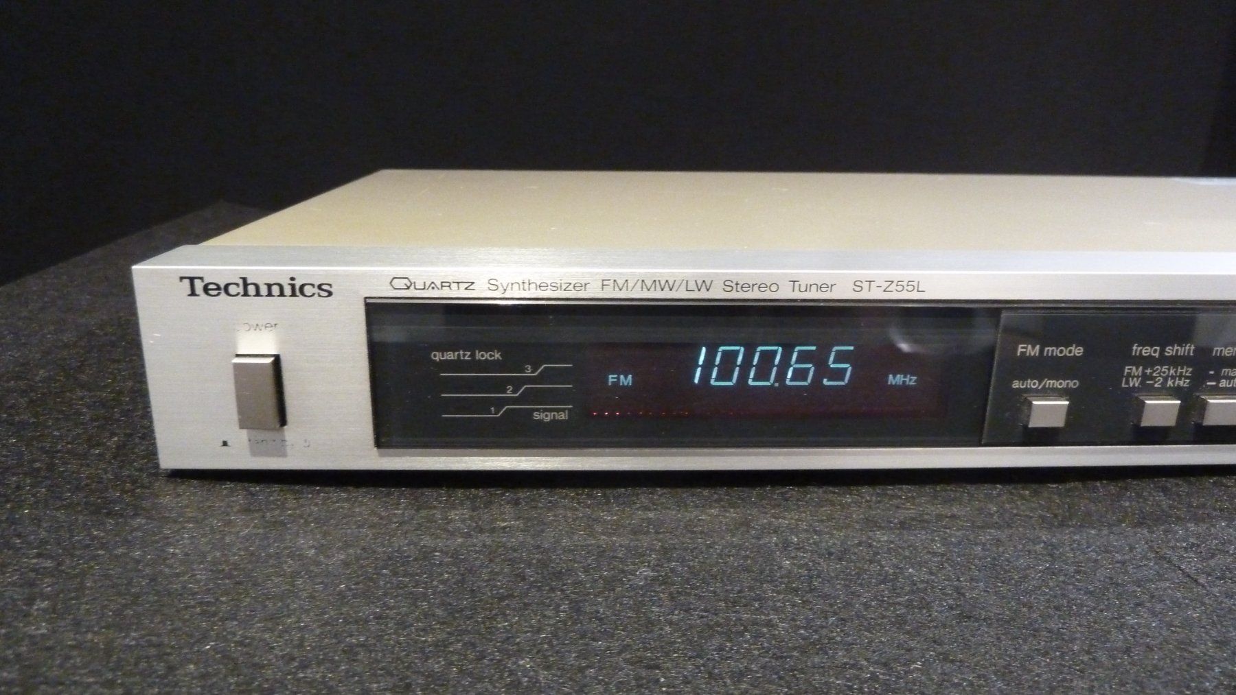 Technics Radios: Technics Tuner ST-Z55L Quartz – D'occasion à Würenlingen par Schneiderhifi 1