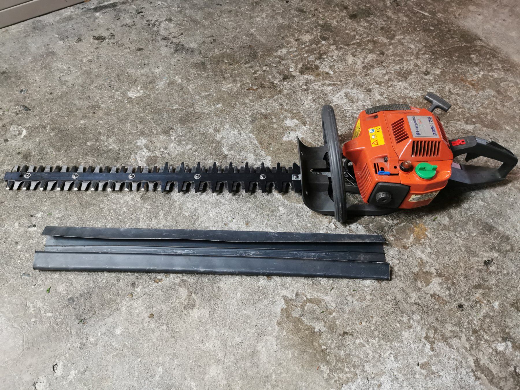 Alle Maschinen: Husqvarna Heckenschere 225H/75 – Gebraucht aus Schellenberg von phelk 1