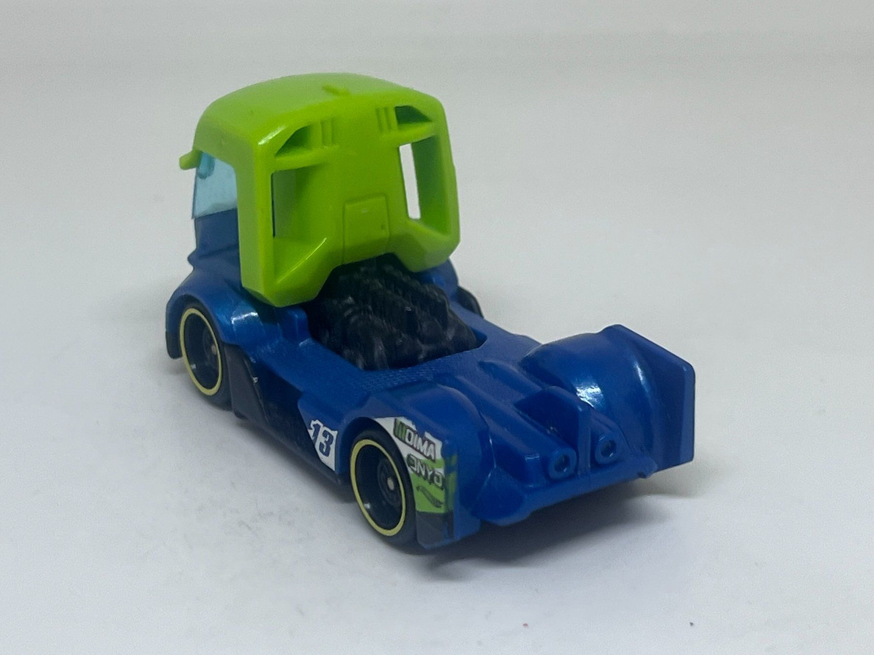 Hot Wheels Modellini d'auto: Hot Wheels Rig Heat #401 – Usato da Wildegg venduto da LaaBoutique 2