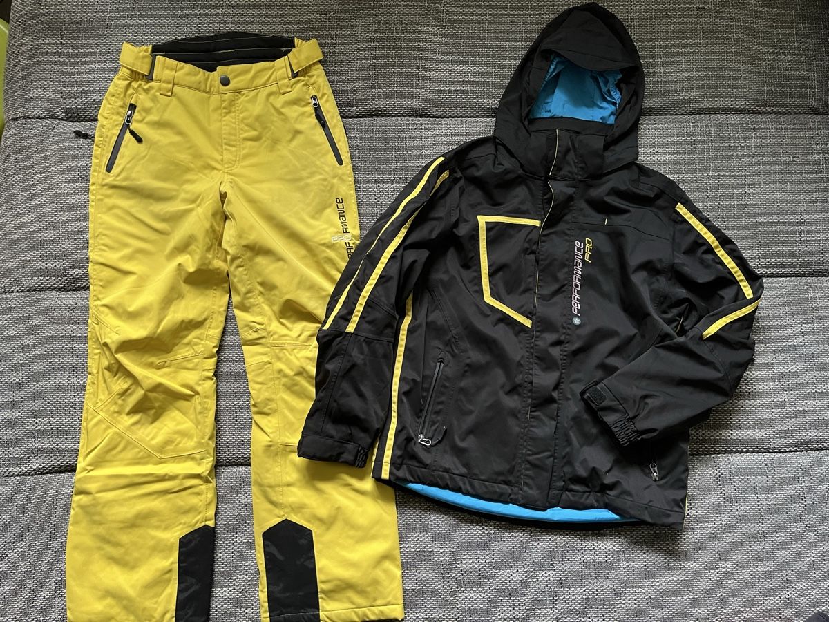 Peak Performance Completi: Peak Performance Pro Skianzug Gr.164 – Usato da Horgen venduto da pupcia01