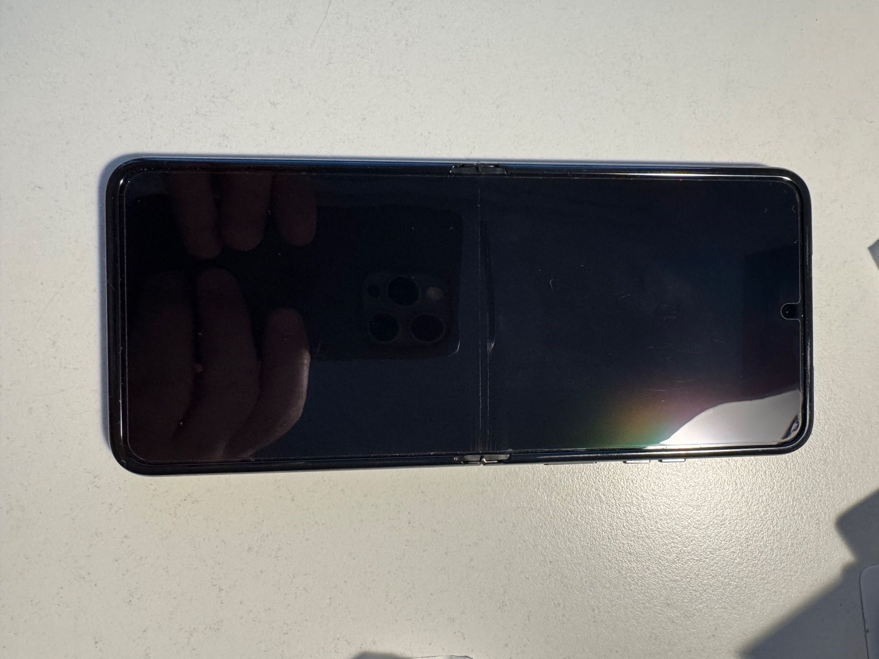 Motorola Telefoni cellulari / Smartphones: Motorola Razr 40 Ultra Schwarz – Usato da Holzhäusern ZG venduto da Promaf 2