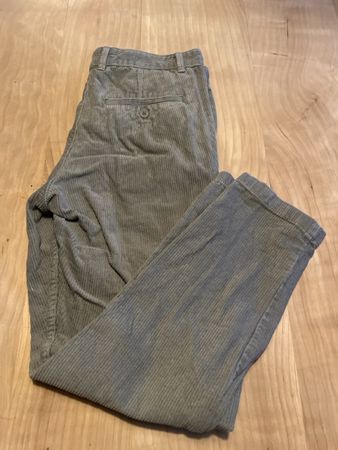 Zara Cordhose, Khaki, Grösse 36