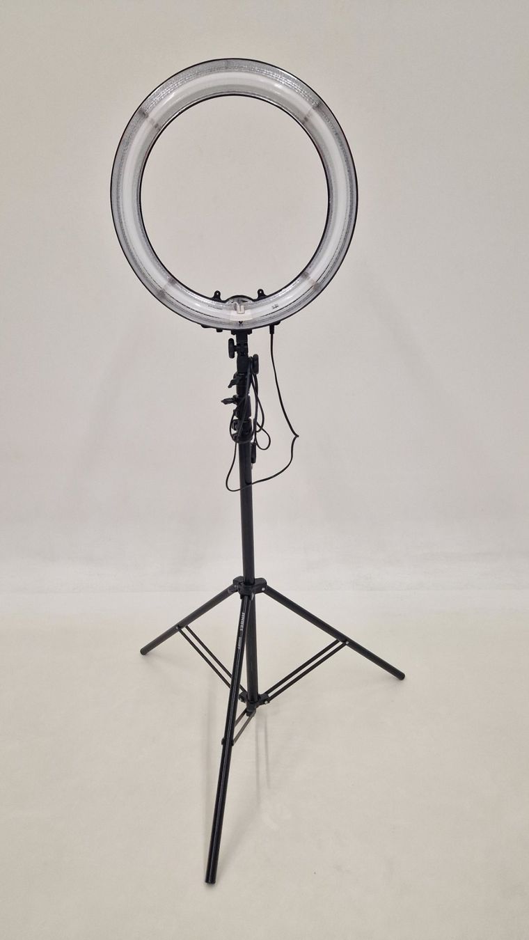 Lampade: walimex Ringleuchte 75W mit Stativ – Nuovo (secondo la descrizione) da Chur venduto da wow25