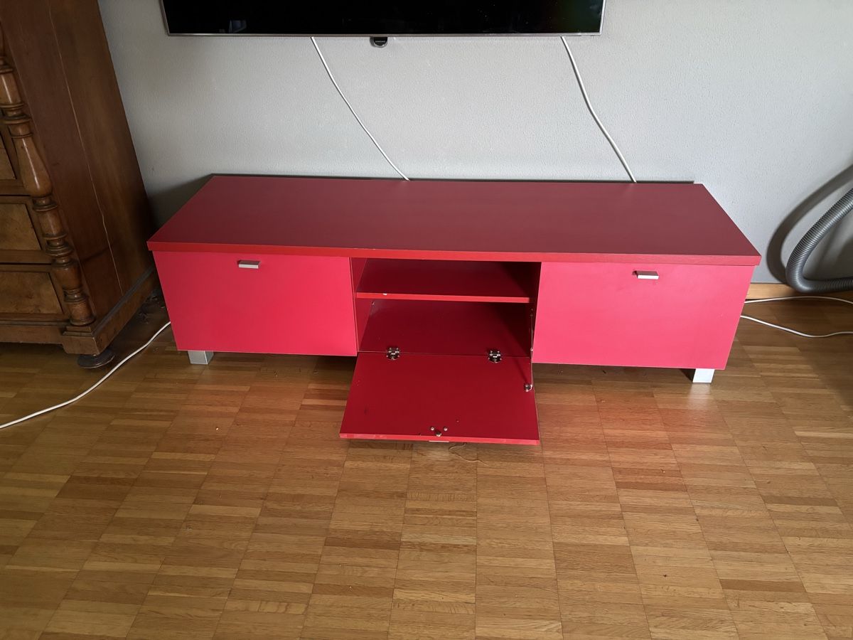 TV Möbel: Sideboard rot – Gebraucht aus Beinwil am See von Tdjn
