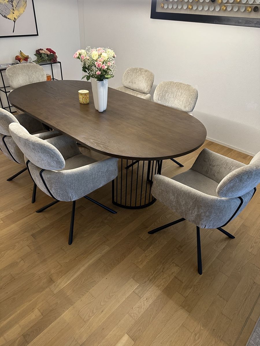 Tavoli: Esstisch 220x110x75 – Usato da Hunzenschwil venduto da Semko2 3