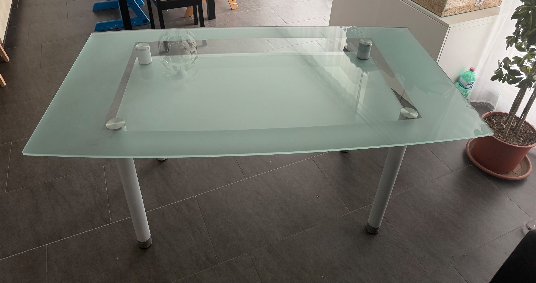 Tavoli: Glastisch – Usato da Zuckenriet venduto da AMG_2316