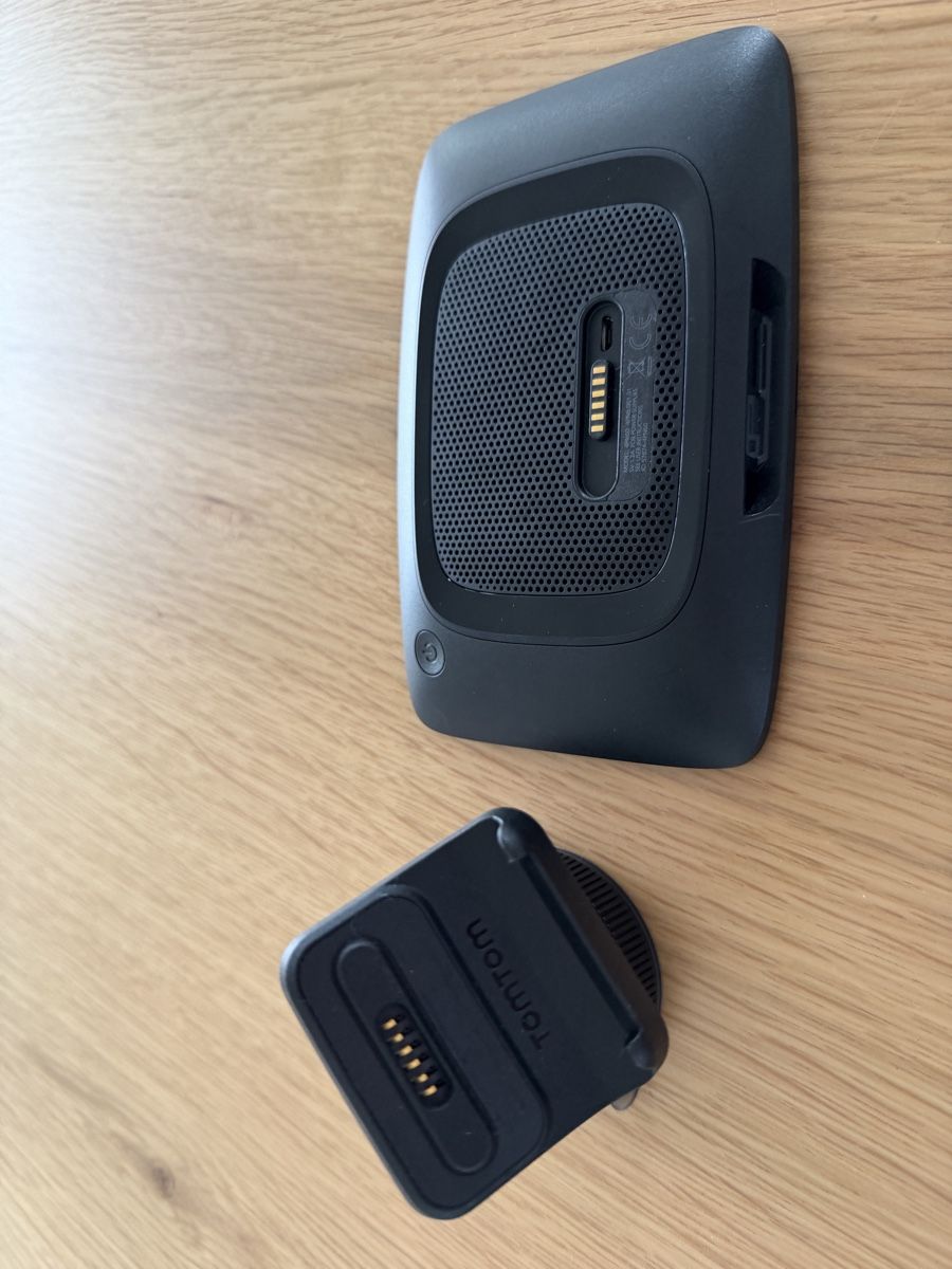 Tomtom Navigatori: Tomtom Go 620 - World Navigationsgerät mit Wifi + Bluetooth – Usato da Ermenswil venduto da takethisitem 4