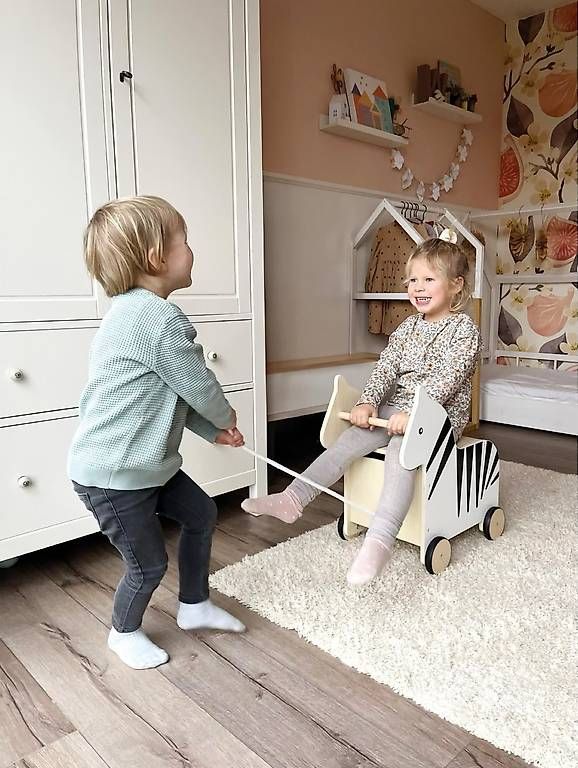 Spielzeuge: small foot Spielzeugkiste mit Rollen Zebra – Gebraucht aus Luzern von Camille6003 2