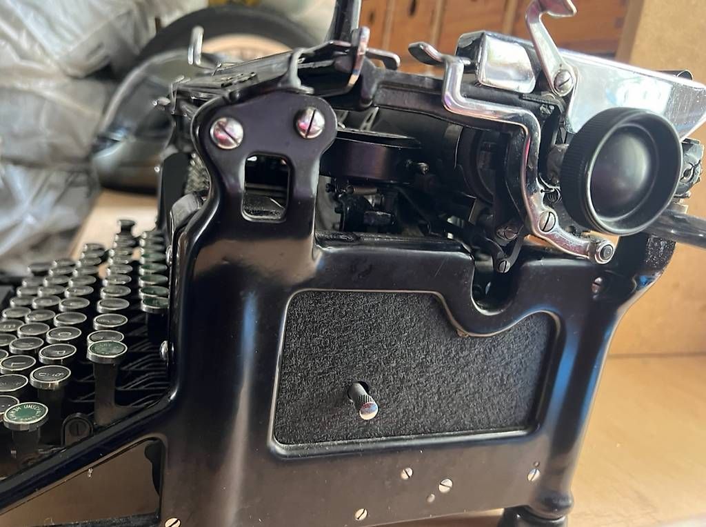 Macchine da scrivere: Vintage/ Antike Schreibmaschine  – Usato da St.Gallen venduto da Piran65 4