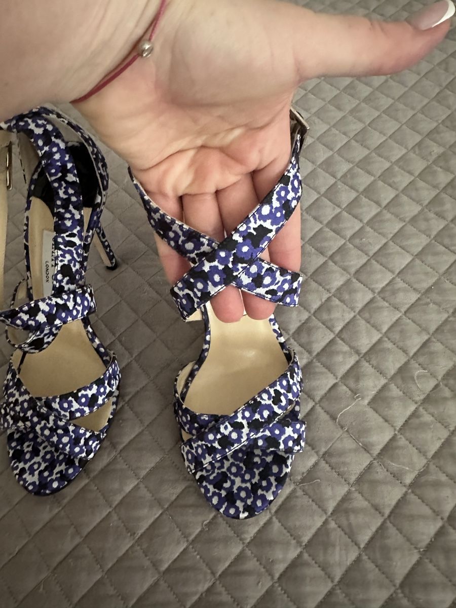 Jimmy Choo Scarpe da donna: Jimmy Choo - Size 37 - new – Nuovo e nell'imballaggio originale da Sorengo venduto da dis_tfq6 1