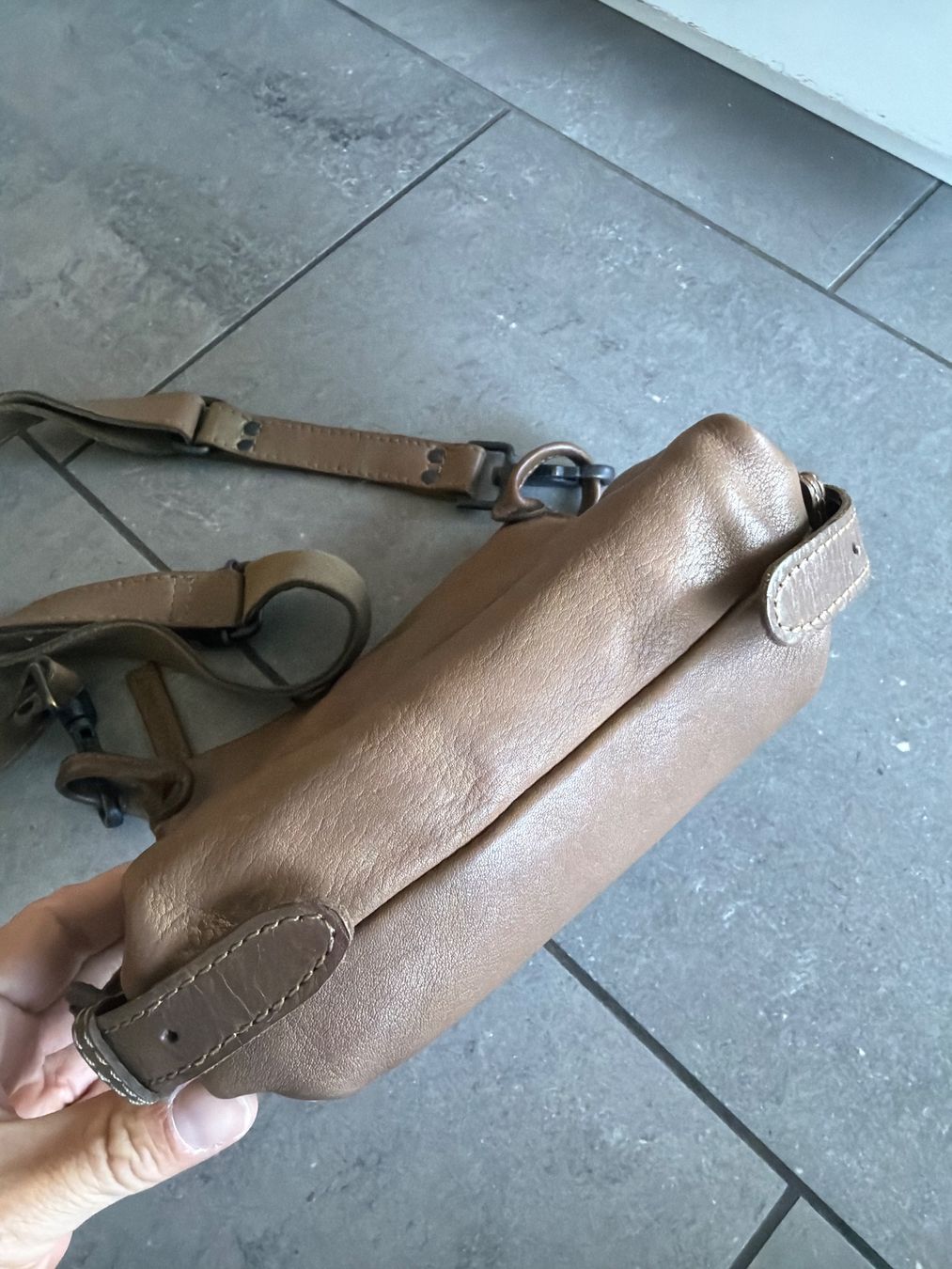 Aunts & Uncles Borse da donna: Leder Tasche von aunts & uncles – Usato da Steffisburg venduto da elle013 1