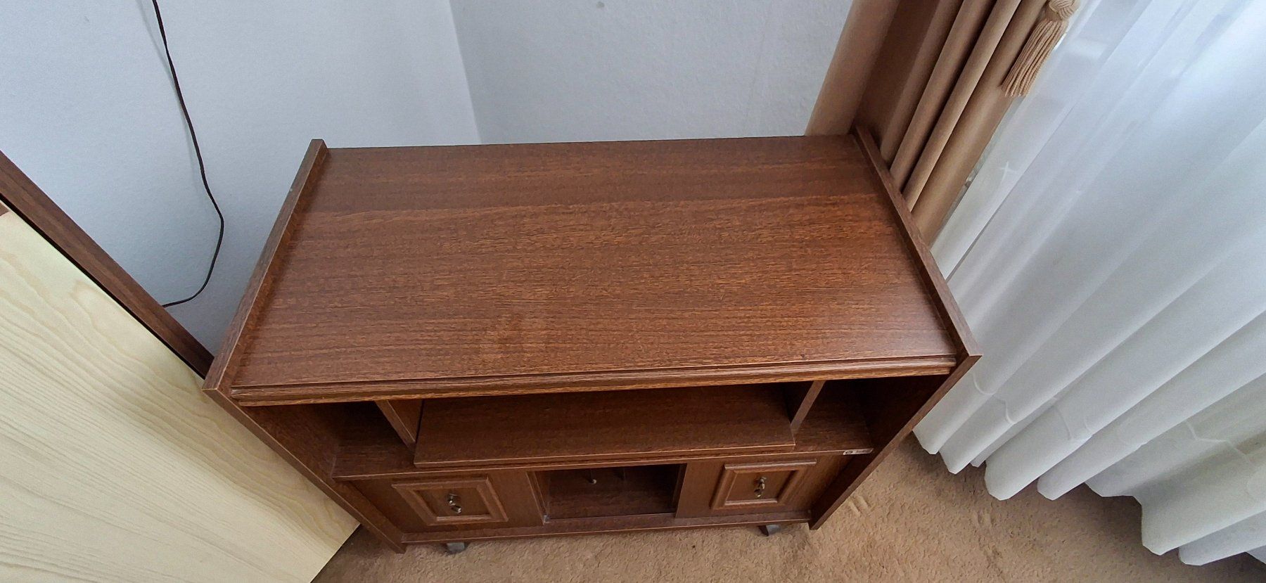 Mobili TV: Meuble télé + rangements – Usato da Bellelay venduto da Katia5 4
