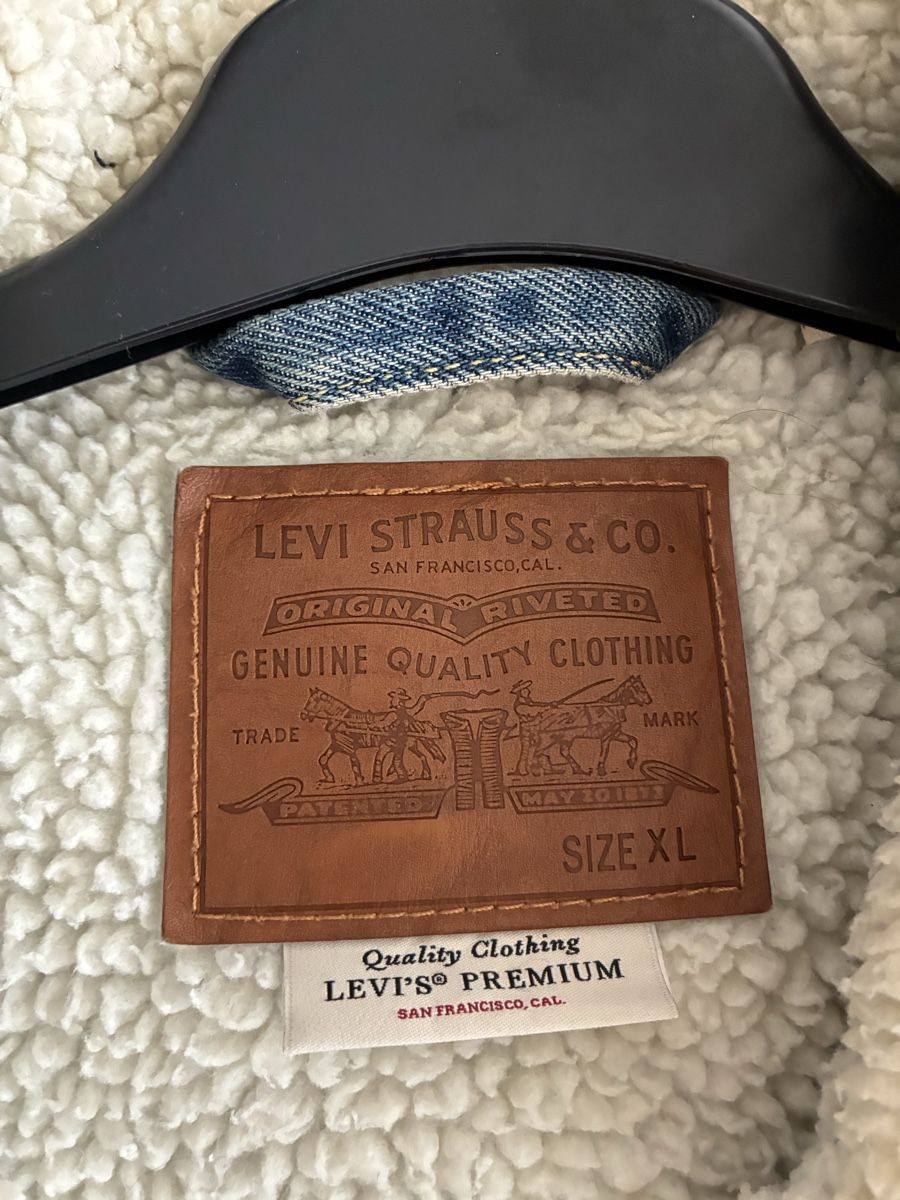 Levi's Giacche: Veste Levi’s en jean doublée – Usato da Carouge GE venduto da har_mc95 2
