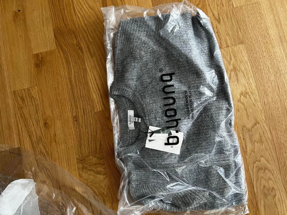 Pullover & Sweatshirts: b.young Pullover grau GrösseM 13%WOOL NEUE – Neu und originalverpackt aus Riehen von edu_92w7 3