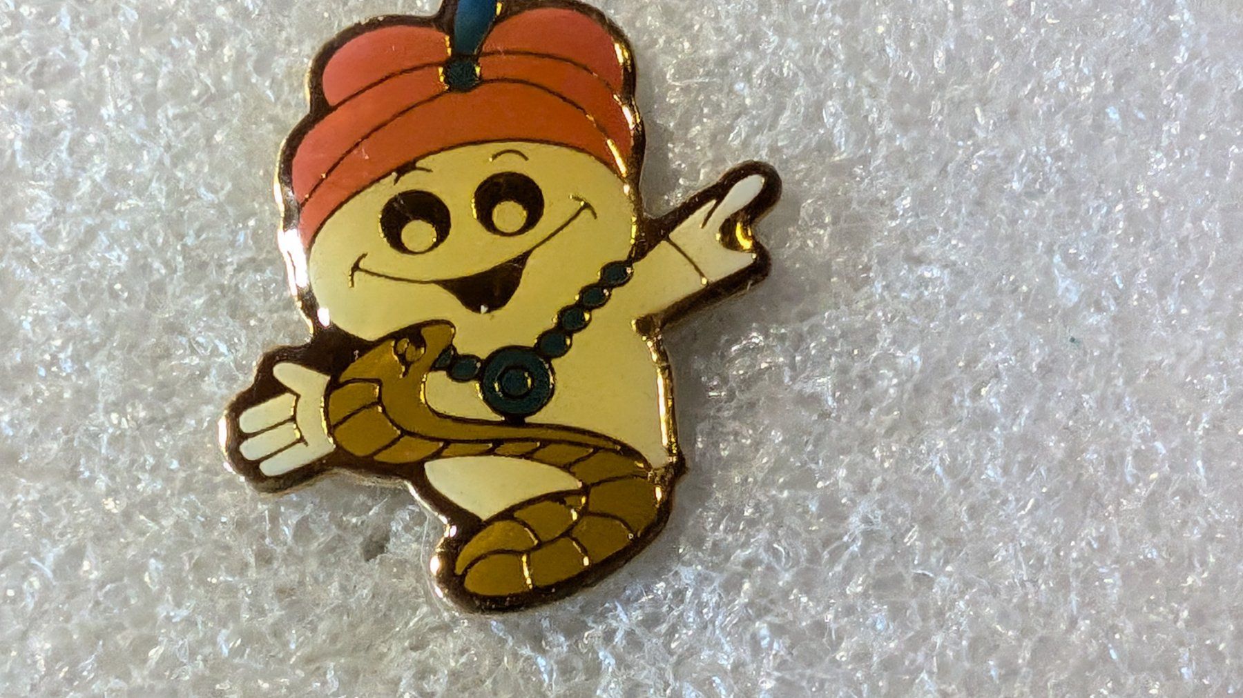 Placchette & Badge: Ansteckpin 227: Maga Bio – Usato da Oppligen venduto da Pin-Fall-Shop