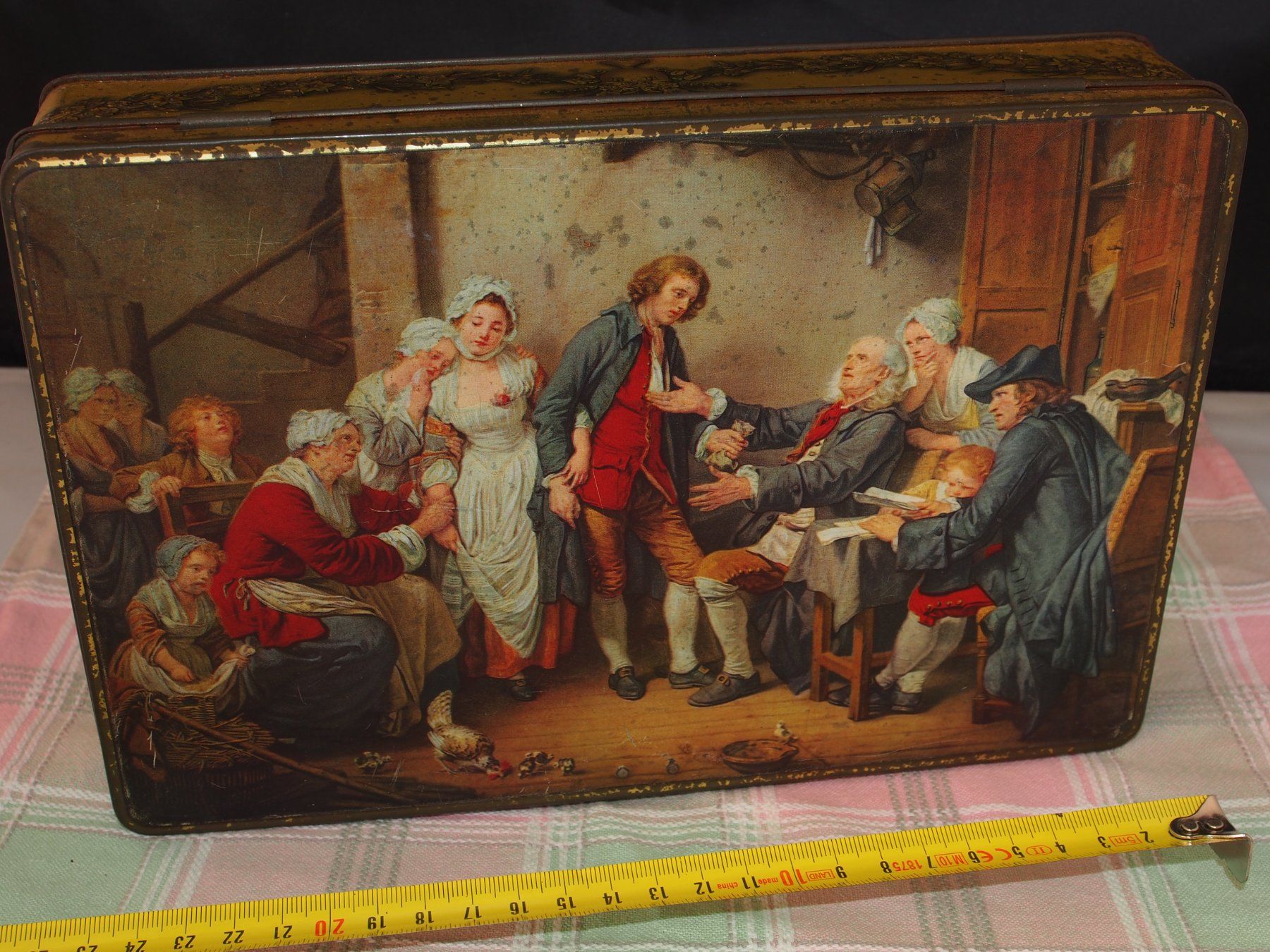 Barattoli: Boîte métallique ancienne décor tableau lecture du testament – Usato da Ovronnaz venduto da Etagne68