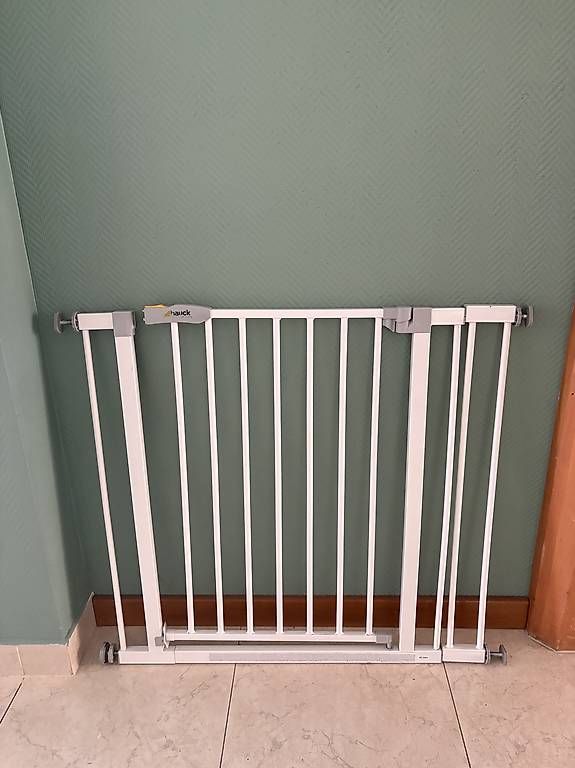 Lauf- & Sicherungsgitter: Barrière sécurité enfant  – Gebraucht aus Vessy von que_vv9w
