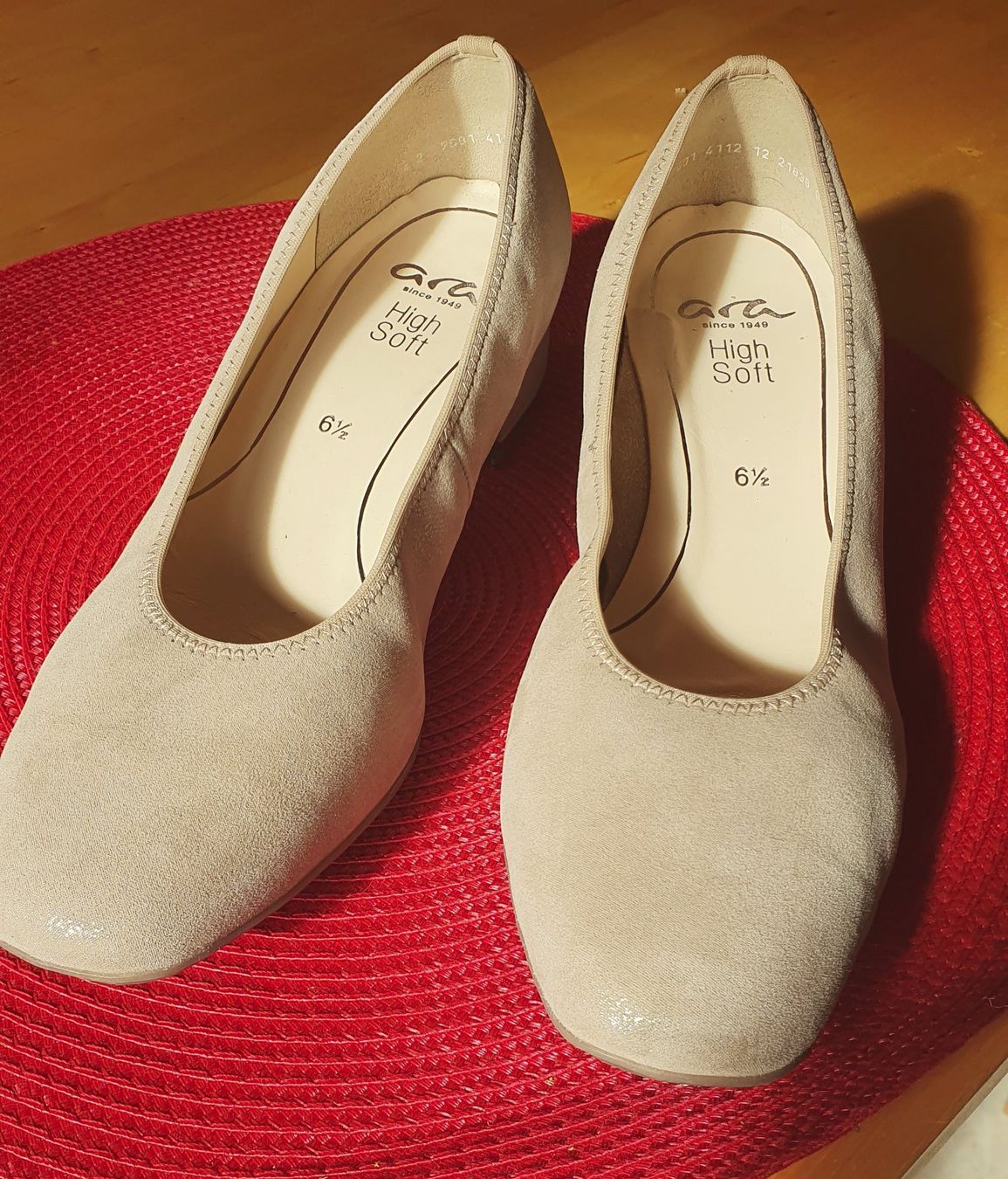 Damenschuhe: Hochzeitschuhe – Gebraucht aus Wattwil von Dato1