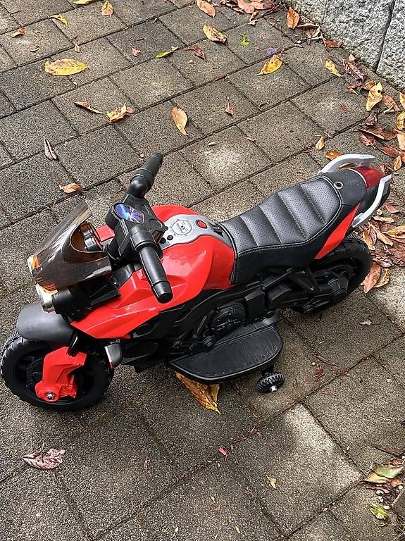 Veicoli per bambini: Kinder Elektro Motorrad  – Usato da Münchenstein venduto da Manu140789 1