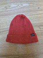 Bonnet Patagonia rouge en maille côtelée