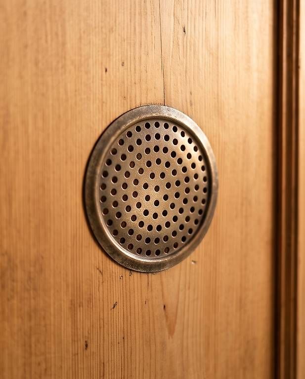 Armadi: Schrank / Schafreite – Usato da Biglen venduto da adrian017 2