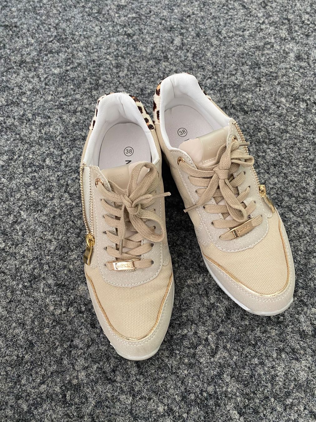 Mexx Damenschuhe: Mexx Sneaker beige – Gebraucht aus Hombrechtikon von sch_8qrm 1