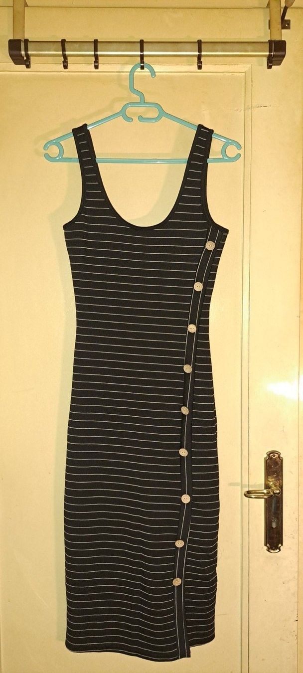 Vestiti: Robe longue noire rayé blanc – Usato da Genève venduto da Axelle333 2