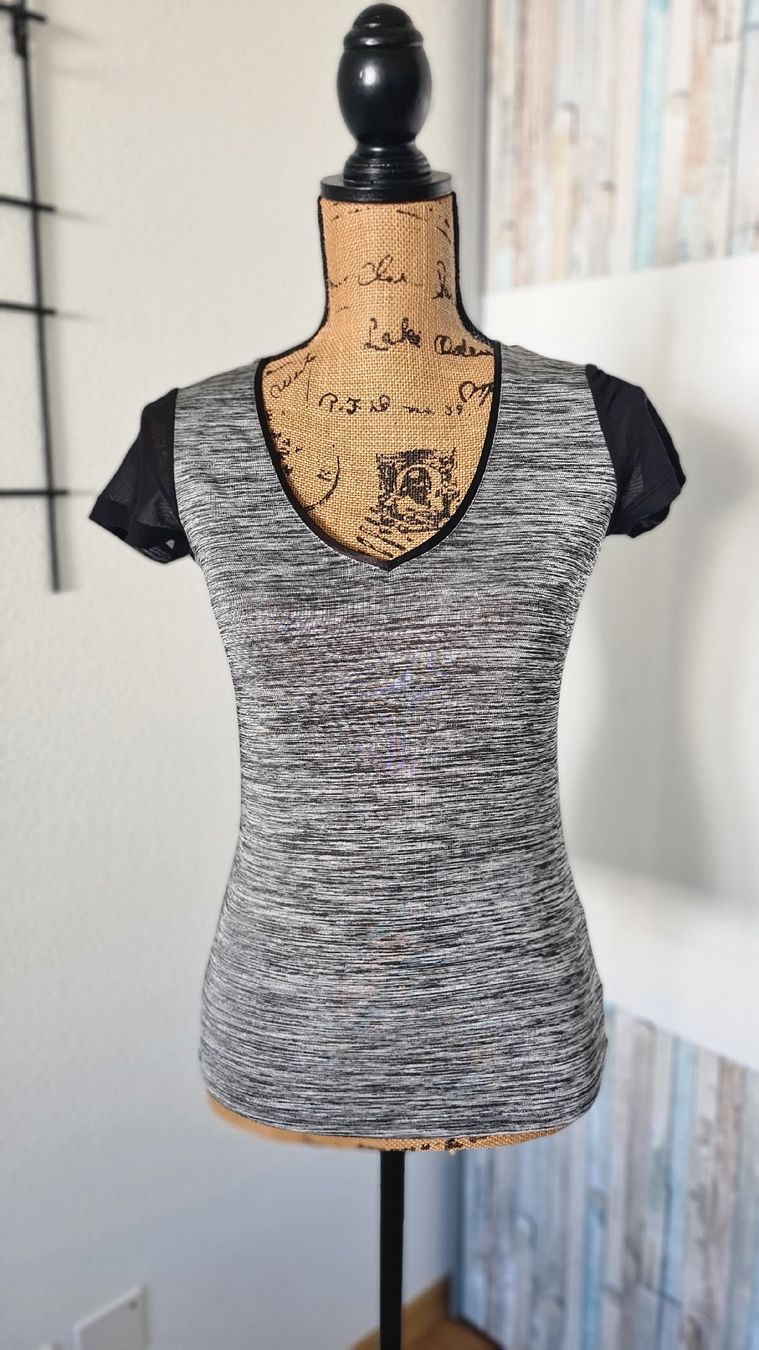 Morgan T-shirts: Morgan Shirt, Grau/Schwarz, Grösse S, – Neuf (Voir description) à KRIENS par Franzy_Blond10