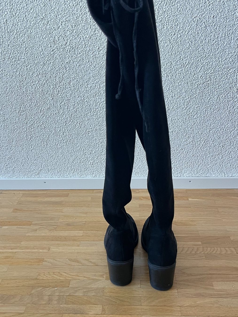 Anna Field Scarpe da donna: Anna Field Black Overknee Block-Heel Boots – Usato da Zürich venduto da Marghensy 3