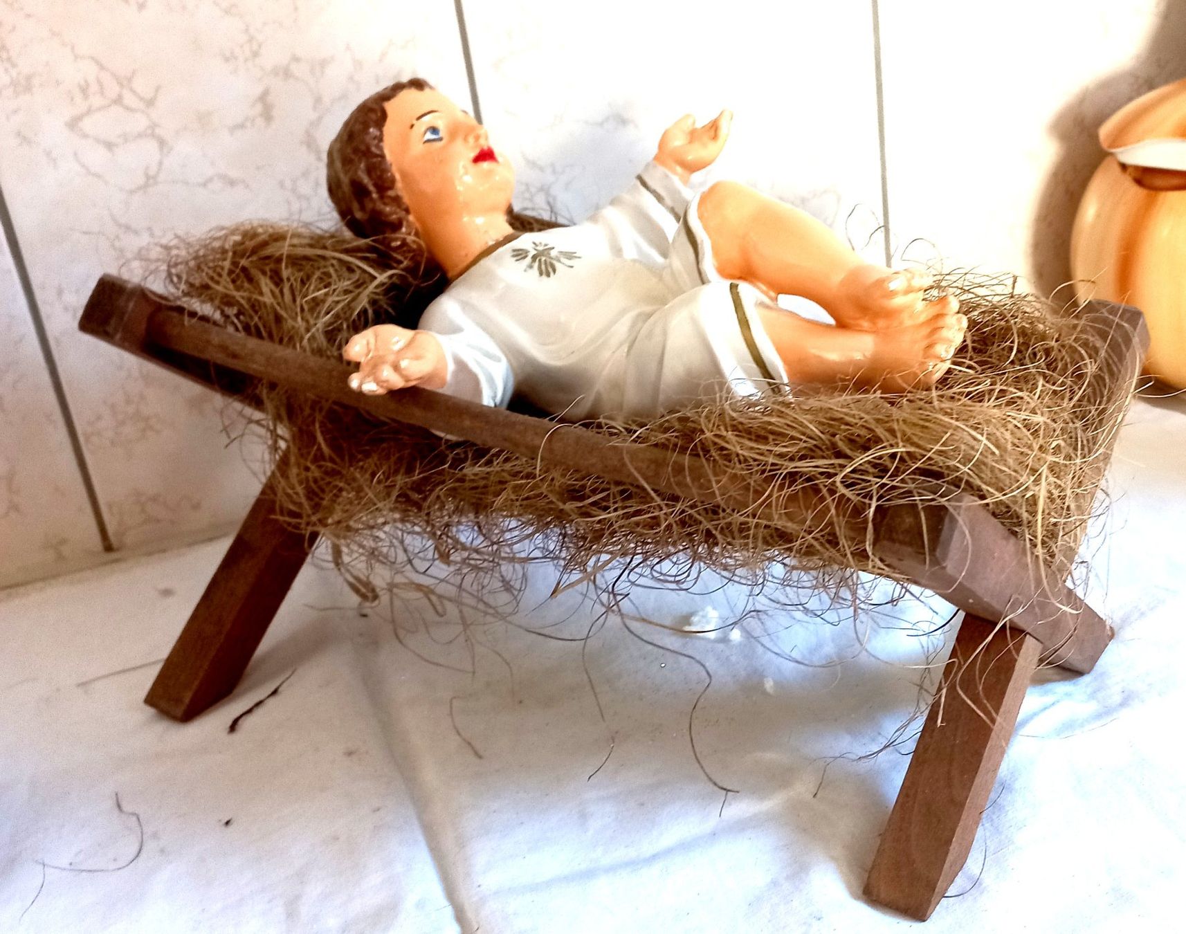 Tutte le decorazioni: Jesuskind in Krippe antik – Usato da Baar venduto da 2cvbaar 8