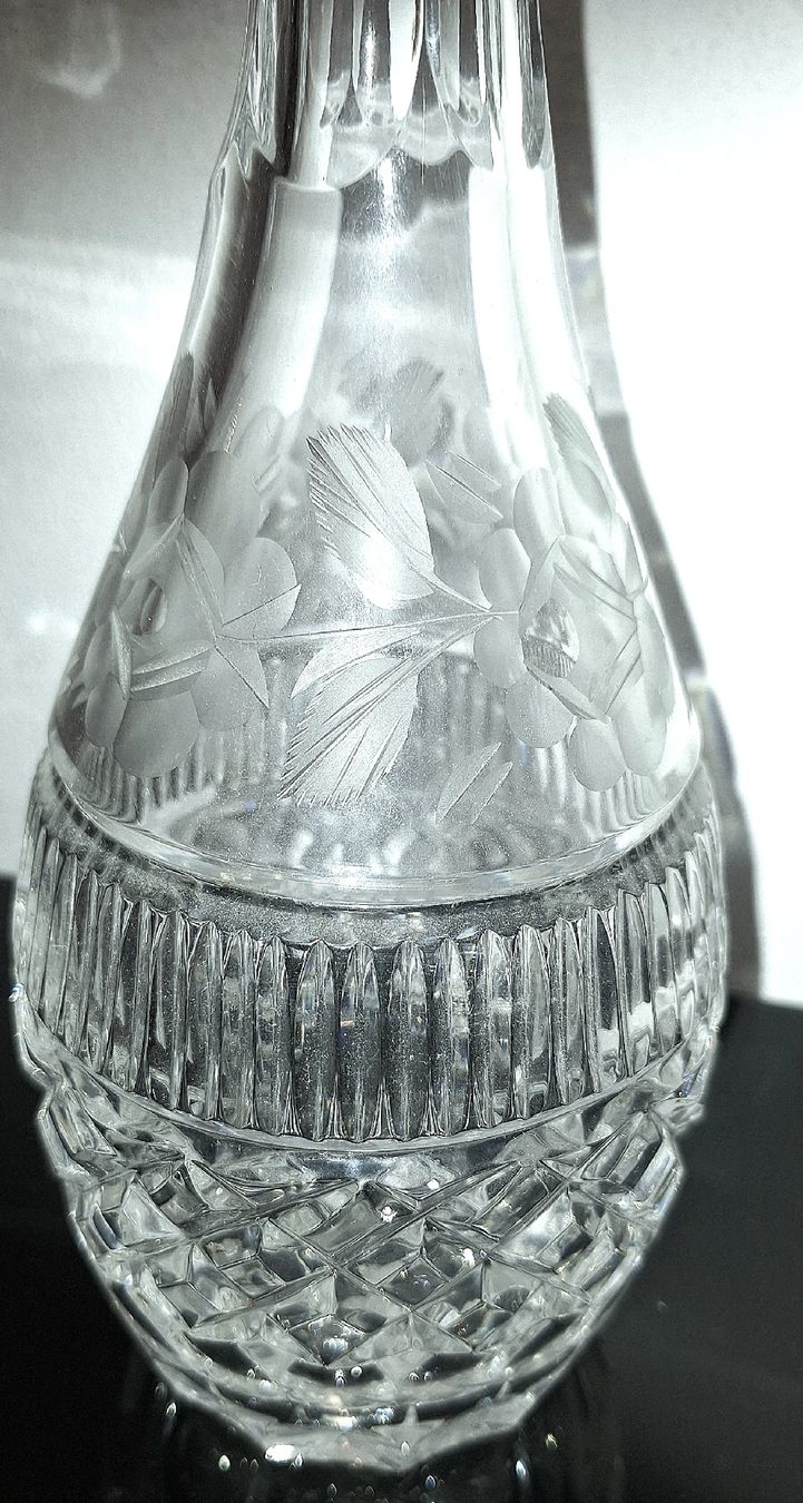 Caraffe: elegante, schwere Glaskristallkaraffe mit Blumenmuster – Usato da Emmenbrücke venduto da abu_9mj8 5