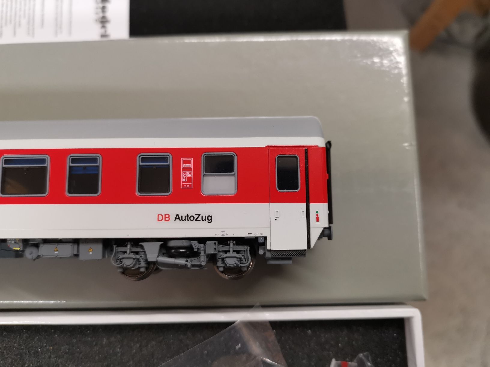 LS Models Modelleisenbahnen: LS MODELS 46027 DB Schlafwagen Ep. 5-6 – Gebraucht aus Muri b. Bern von  2