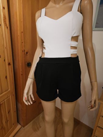 sexy Sommer /Ferien Outfit (Einteiler)