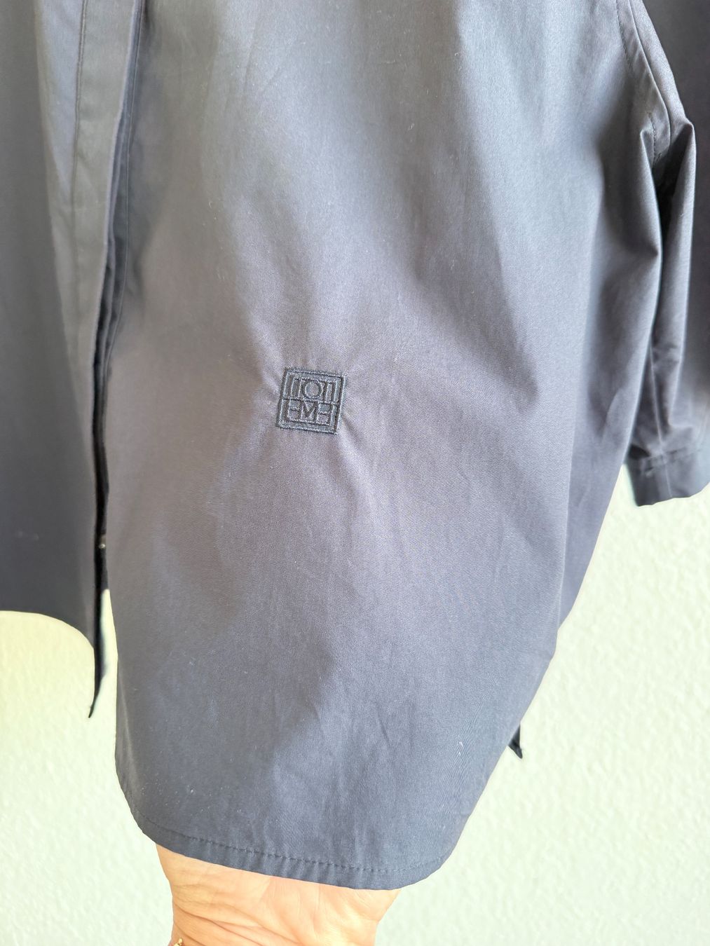 Totême Blusen: Bluse Toteme dunkelblau Gr.42 – Gebraucht aus Zürich von bluebirdmon 3