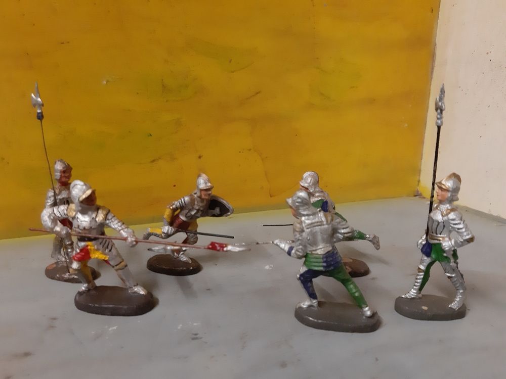 FIGURINE COMPOSITION DURSO CAVALIER ARMEE