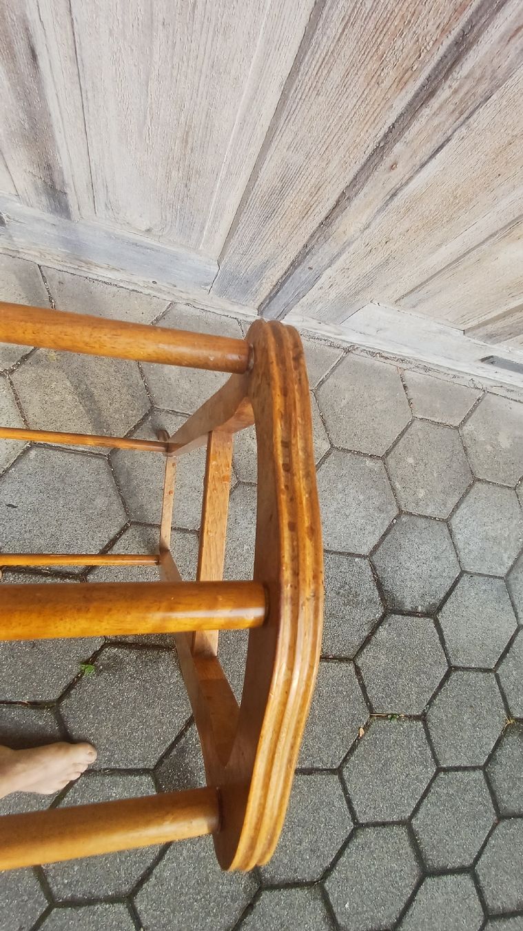 Sonstige Dekorationen & Accessoires: Antiker Tüchli Ständer  – Gebraucht aus Flawil von Naphtali 5