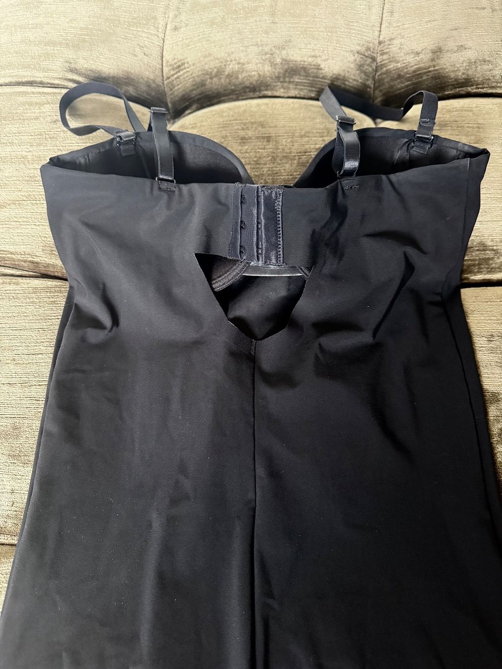Altra biancheria intima: Schwarzer Formender Body mit Gr. M Sommerlich leic... – Nuovo (secondo la descrizione) da Kilchberg ZH venduto da ilo_h75n 2